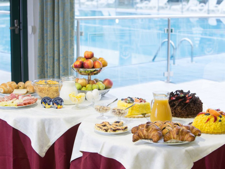 media.Gallery-Ristorante_2ParkHotel-Martinsicuro